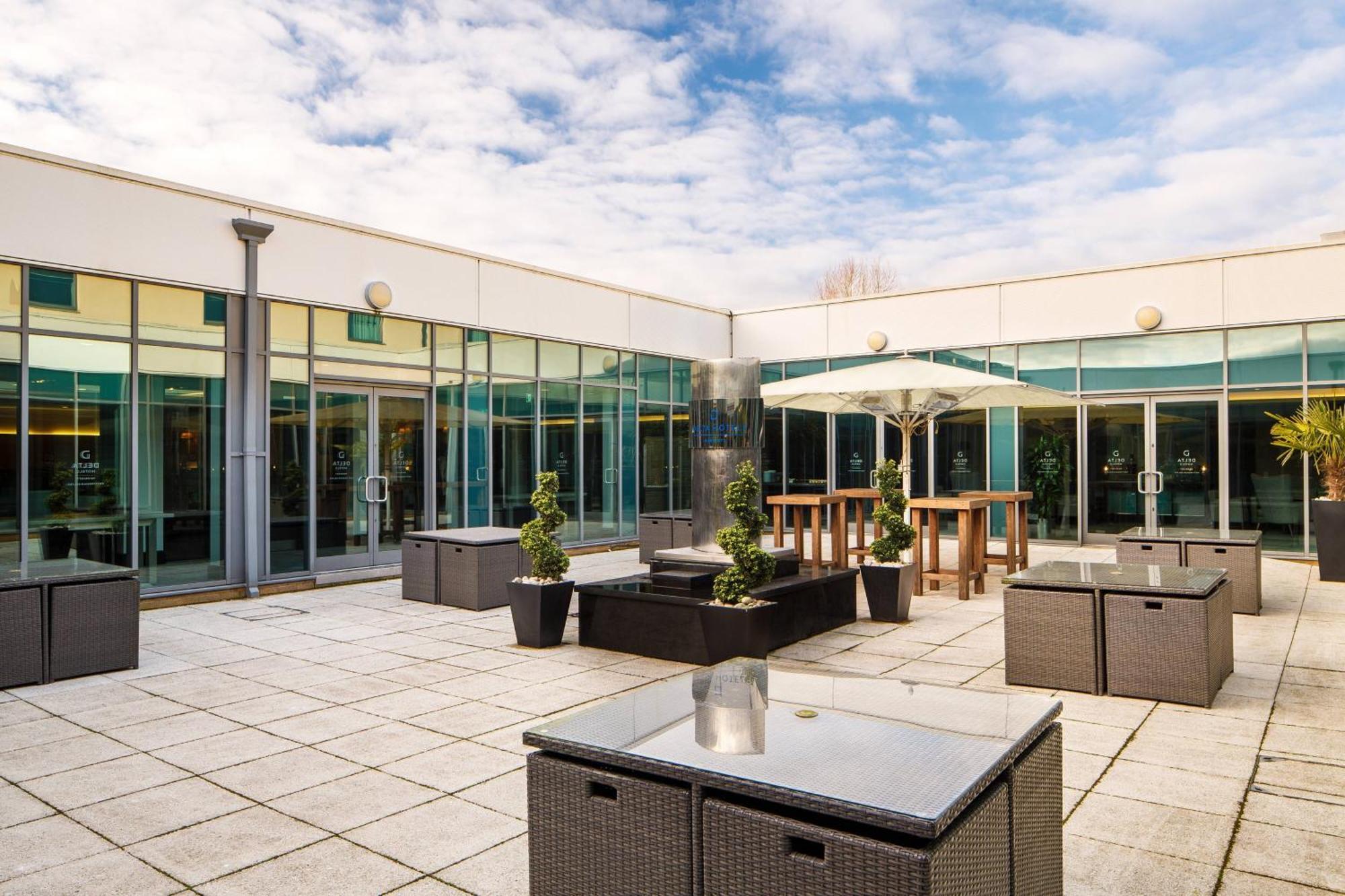 Delta Hotels By Marriott Nottingham Belfry Extérieur photo