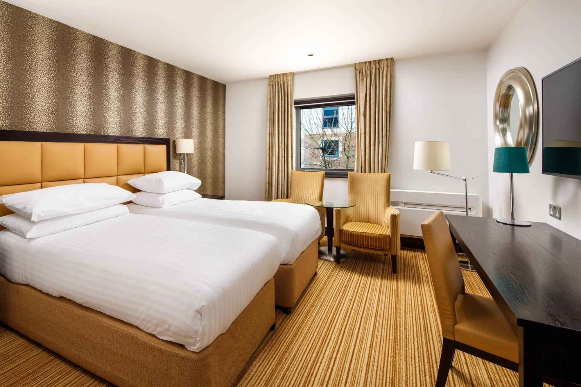 Delta Hotels By Marriott Nottingham Belfry Extérieur photo